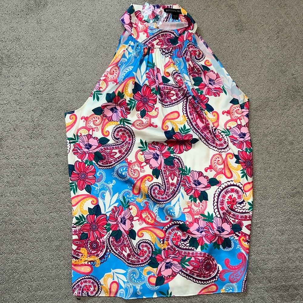 Sleeveless mock neck blouse